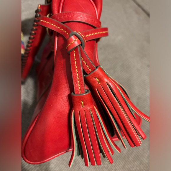 Dooney and Bourke Florentine Domed Buckle Satchel very gorgeous bag! - Picture 5 of 9